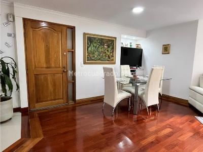 Apartamento en venta en El Poblado, Medellín · foto 3 de 13