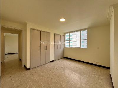 Apartamento en venta en El Poblado, Medellín · foto 10 de 15