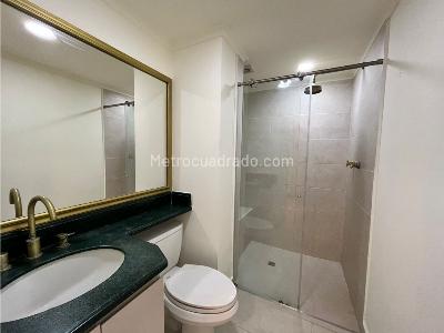 Apartamento en venta en El Poblado, Medellín · foto 11 de 15