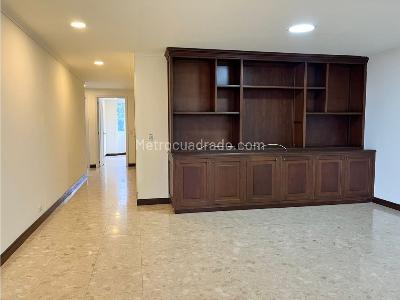 Apartamento en venta en El Poblado, Medellín · foto 4 de 15