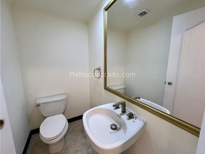 Apartamento en venta en El Poblado, Medellín · foto 6 de 15