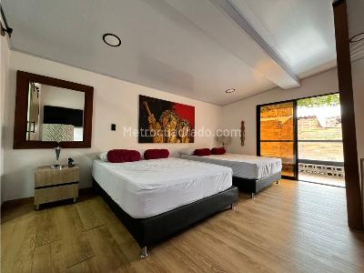 Casa de 4 alcobas en venta en Boston, Medellín, 105 m² · foto 7 de 21