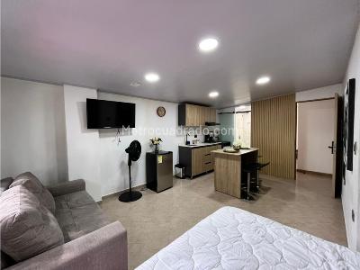 Casa de 4 alcobas en venta en Boston, Medellín, 105 m² · foto 13 de 21
