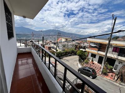Casa de 3 alcobas en venta en Manrique, Medellín, 67 m² · foto 14 de 19