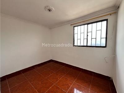 Casa de 3 alcobas en venta en Manrique, Medellín, 67 m² · foto 18 de 19