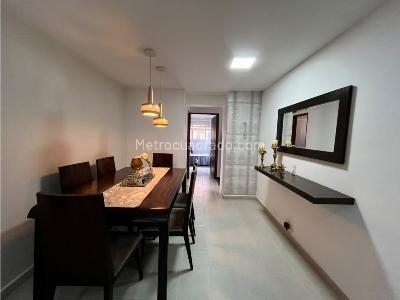 Apartamento de 3 alcobas en venta en La Mota, Medellín, 100 m² · foto 3 de 17