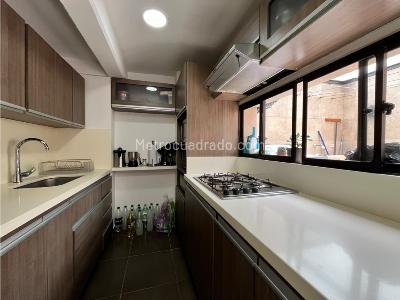 Apartamento de 3 alcobas en venta en La Mota, Medellín, 100 m² · foto 6 de 17