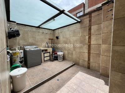 Apartamento de 3 alcobas en venta en La Mota, Medellín, 100 m² · foto 9 de 17