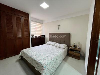 Apartamento de 3 alcobas en venta en La Mota, Medellín, 100 m² · foto 10 de 17