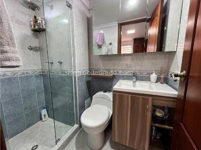 Apartamento de 3 alcobas en venta en La Mota, Medellín, 100 m² · foto 12 de 17