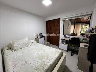 Apartamento de 3 alcobas en venta en La Mota, Medellín, 100 m² · foto 13 de 17
