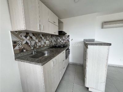 Apartamento de 2 alcobas en venta en La Catolica, Rionegro, 49 m² · foto 5 de 14