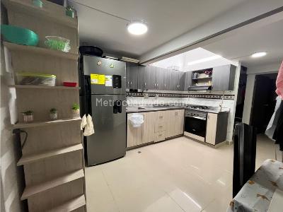 Casa de 4 alcobas en venta en Robledo, Medellín, 114 m² · foto 6 de 18