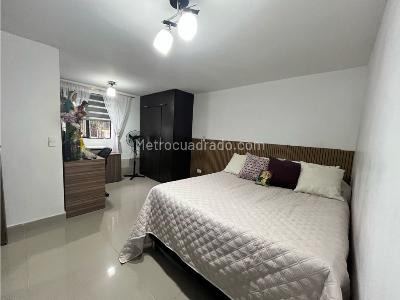 Casa de 4 alcobas en venta en Robledo, Medellín, 114 m² · foto 8 de 18