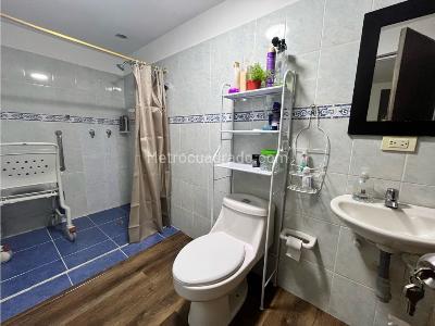 Casa de 4 alcobas en venta en Robledo, Medellín, 114 m² · foto 10 de 18