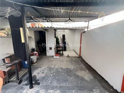 Casa de 4 alcobas en venta en Robledo, Medellín, 114 m² · foto 17 de 18