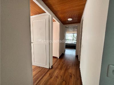Apartamento en venta en El Poblado, Medellín · foto 6 de 11