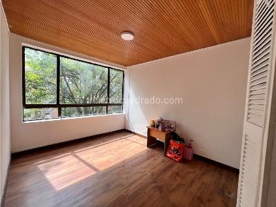 Apartamento en venta en El Poblado, Medellín · foto 9 de 11