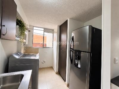 Apartamento de 3 alcobas en venta en Los Colegios, Rionegro, 76 m² · foto 8 de 19