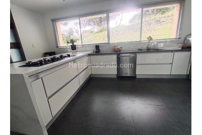 Casa de 5 alcobas en venta en Yerbabonita, Chía, 360 m² · foto 16 de 20
