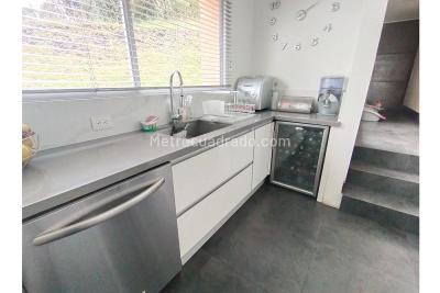 Casa de 5 alcobas en venta en Yerbabonita, Chía, 360 m² · foto 17 de 20