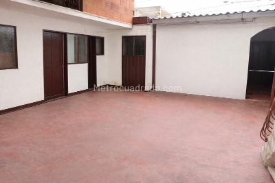 Casa en venta en La Cabaña, Bogotá · foto 2 de 14
