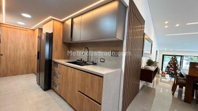 Casa de 5 alcobas en venta en Ciudad Jardin, Cali, 600 m² · foto 4 de 20