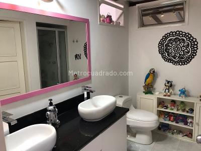 Casa de 4 alcobas en venta en La Calleja, Bogotá, 808 m² · foto 10 de 16