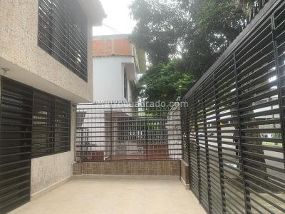 Casa de 4 alcobas en venta en Urbanizacion La Merced, Cali, 220 m² · foto 2 de 20