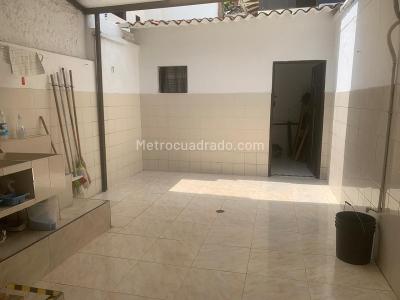 Casa de 4 alcobas en venta en Urbanizacion La Merced, Cali, 220 m² · foto 9 de 20