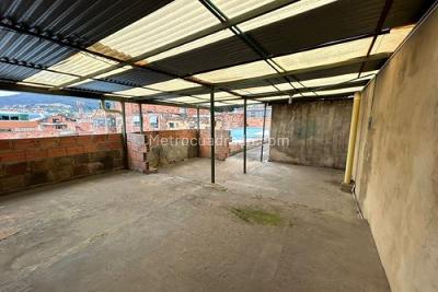 Casa de 5 alcobas en venta en San Isidro, Bogotá, 680 m² · foto 13 de 19