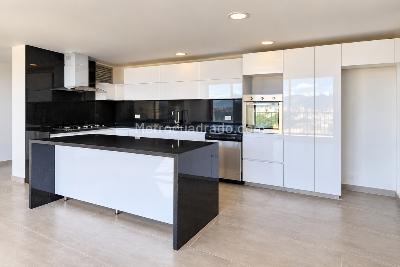 Apartamento de 3 alcobas en venta en El Vergel, Ibagué, 157 m² · foto 7 de 18