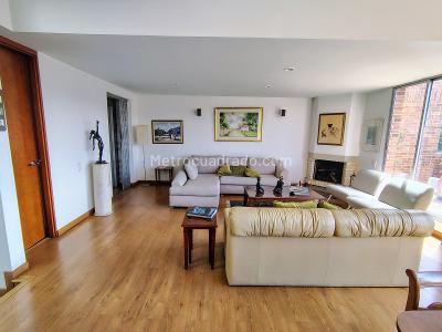 Apartamento de 2 alcobas en venta en Cerros De Suba (Localidad De Suba), Bogotá, 169 m² · foto 5 de 20