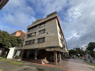 Apartamento en venta en Santa Barbara, Bogotá · foto 2 de 15