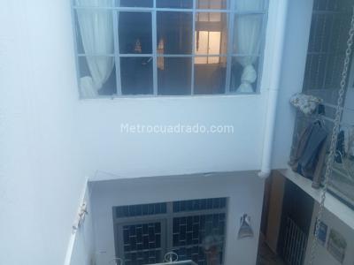Casa de 5 alcobas en venta en San Carlos, Bogotá, 290 m² · foto 10 de 20