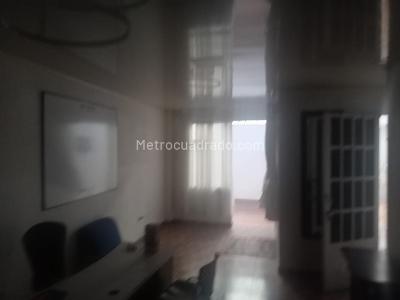 Casa de 5 alcobas en venta en San Carlos, Bogotá, 290 m² · foto 11 de 20