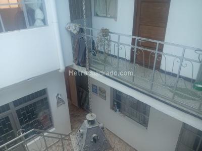 Casa de 5 alcobas en venta en San Carlos, Bogotá, 290 m² · foto 16 de 20