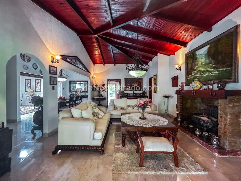 Casa – Jamundí, Condominio Campestre Las Mercedes, Sur - Más