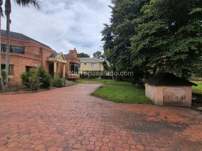 Casa de 4 alcobas en venta en Vereda La Balsa, Chía, 550 m² · foto 3 de 3