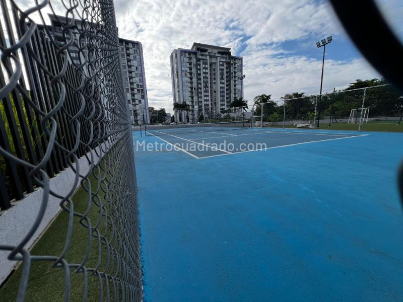 Piso – AMCO, Area Metropolitana Centro Occidente, Ferrocarril - Más