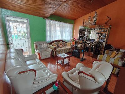 Casa de 5 alcobas en venta en Prado Pinzon, Bogotá, 453 m² · foto 6 de 20