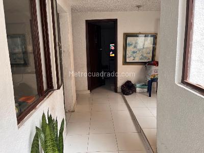 Casa de 5 alcobas en venta en Prado Pinzon, Bogotá, 453 m² · foto 19 de 20