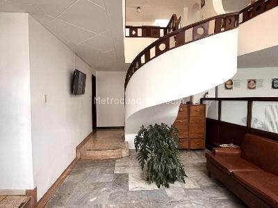 Casa de 5 alcobas en venta en La Castellana, Bogotá, 483 m² · foto 7 de 20
