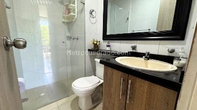 Apartamento de 2 alcobas en venta en Urbanizacion Grupacion Residencial Aqualina Green, Girardot, 41 m² · foto 8 de 11