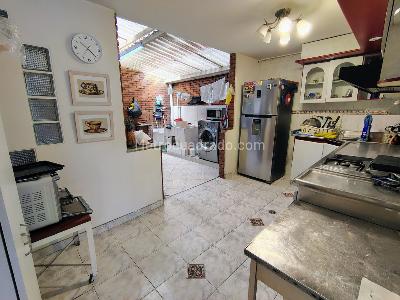 Casa de 5 alcobas en venta en Los Alcazares, Bogotá, 397 m² · foto 9 de 20