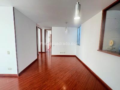 Apartamento en venta en Portales Del Norte, Bogotá · foto 7 de 17
