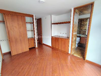 Apartamento en venta en Portales Del Norte, Bogotá · foto 13 de 17