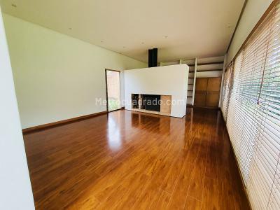 Casa de 4 alcobas en venta en Guaymaral, Bogotá, 1509 m² · foto 3 de 20