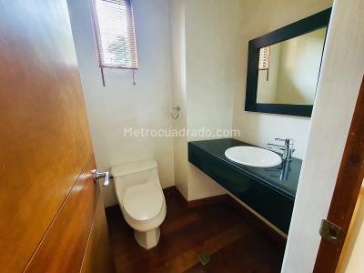 Casa de 4 alcobas en venta en Guaymaral, Bogotá, 1509 m² · foto 15 de 20