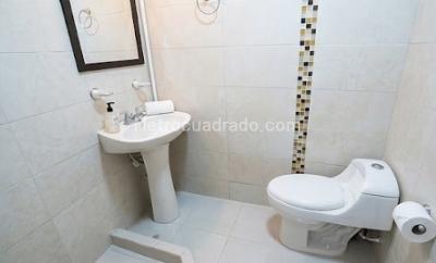 Casa de 5 alcobas en venta en Fontibon Centro, Bogotá, 700 m² · foto 16 de 16